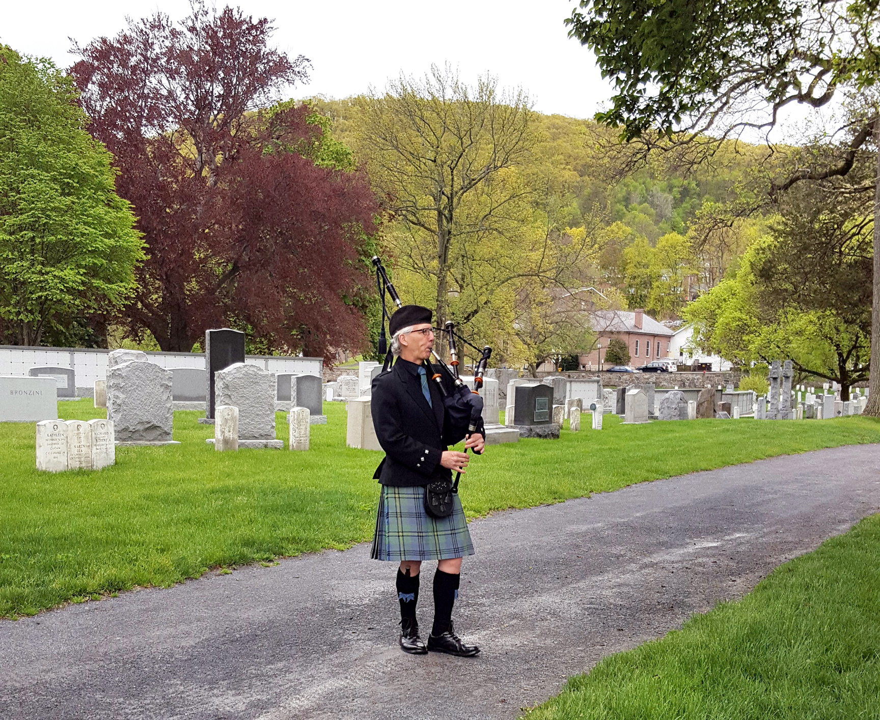 Funerals and Memorials - Bagpiper NY